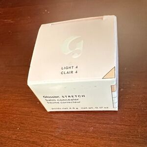 Glossier Stretch Balm Concealer - Light 4, Cream